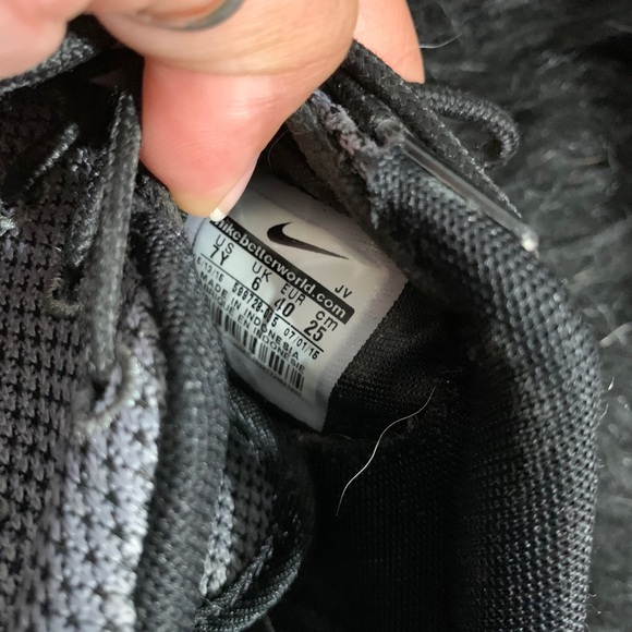 Nike Roches - Picture 5 of 5